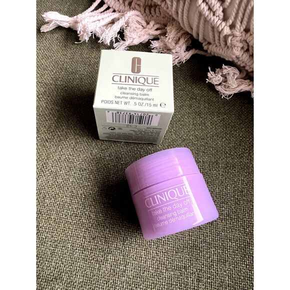 Clinique Take the Day Off Cleansing Balm Travel Size / Mini .5 oz - Picture 3 of 3